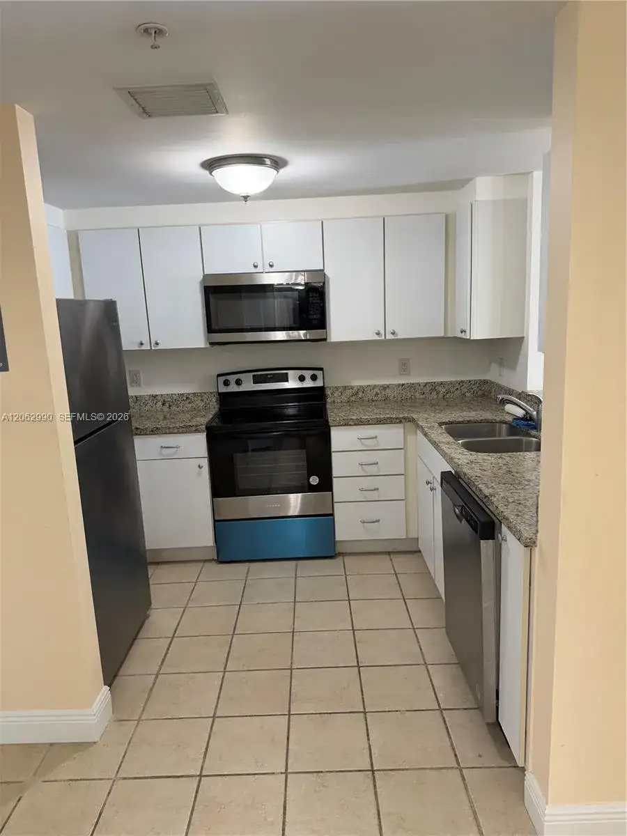 1250 S Miami Ave # 1912, Miami FL 33130 photo 3