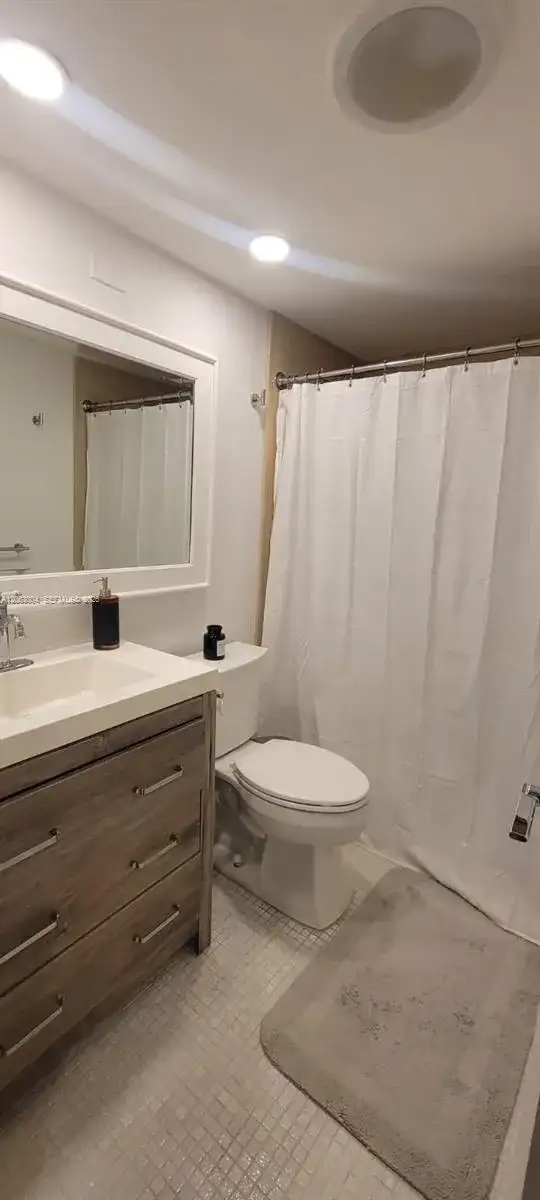 222 N Oakridge N # 222, Deerfield Beach FL 33442 photo 3