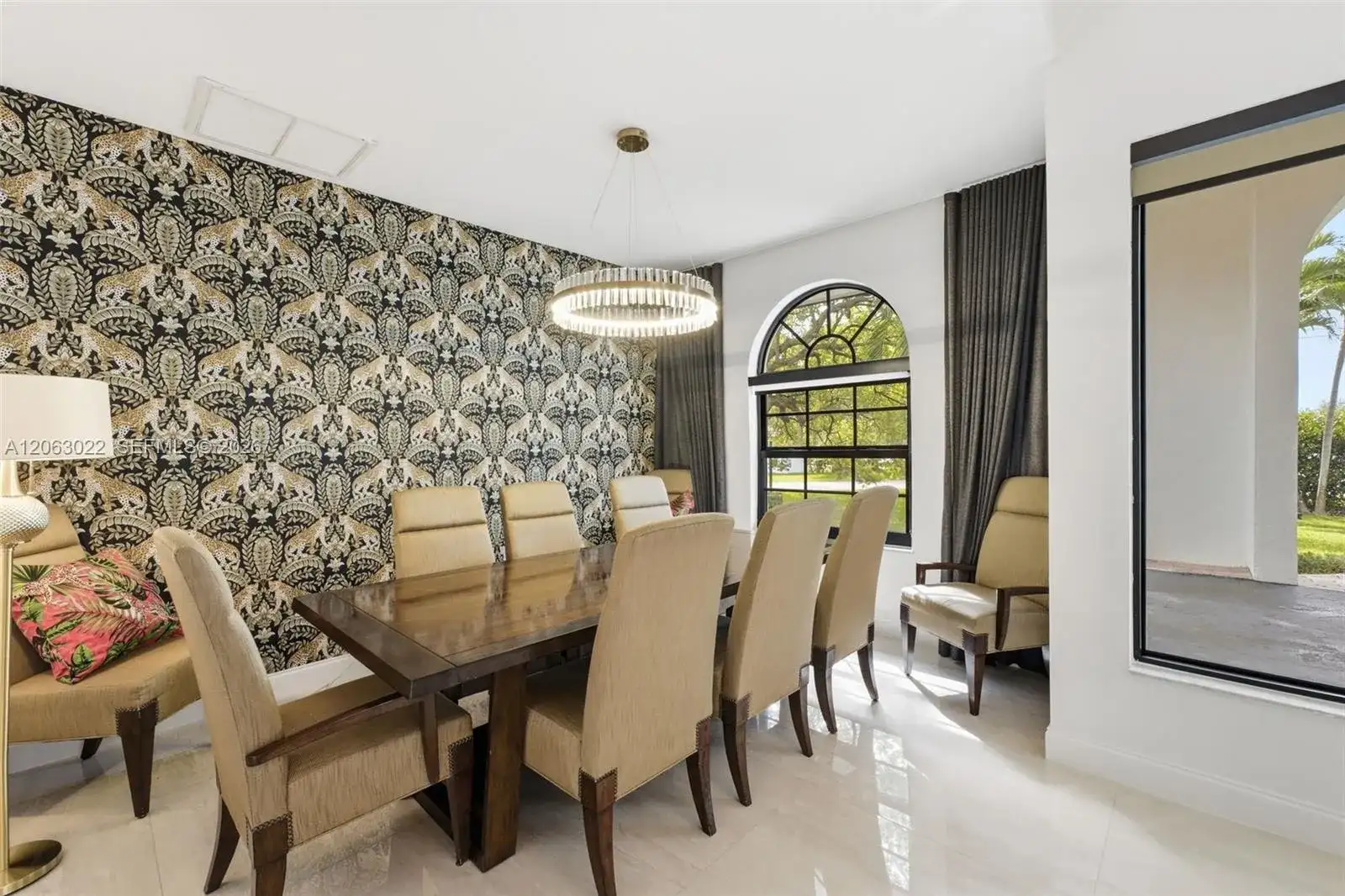 8215 Grand Canal Dr, Miami FL 33144 photo 2