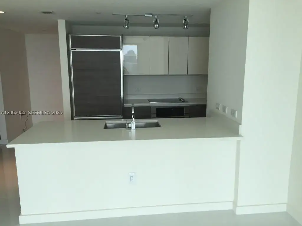 1100 S MIAMI AV # 3902, Miami FL 33130 photo 2