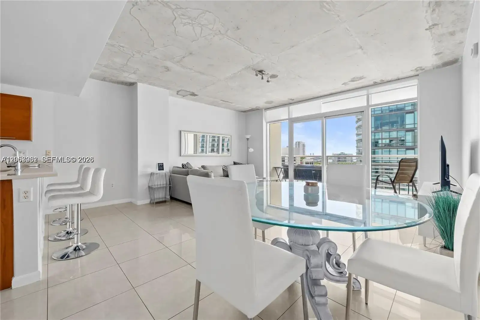 3250 NE 1st Ave # 917, Miami FL 33137 photo 4