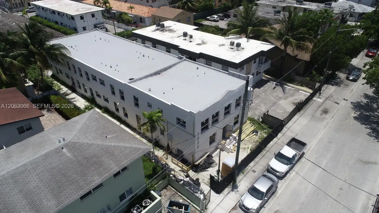 1020 SW 2nd St, Miami FL 33130 photo 4