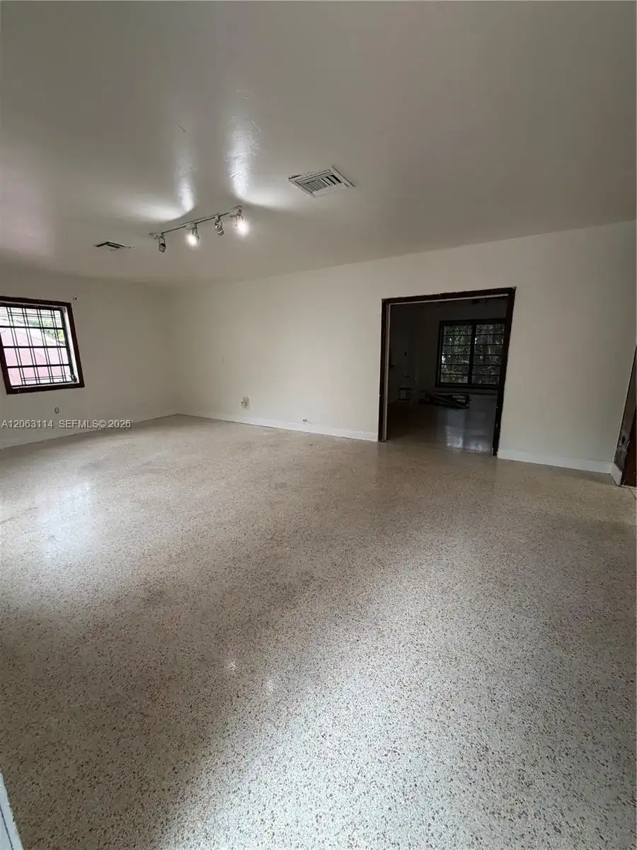 631 NE 60th St # A, Miami FL 33137 photo 4