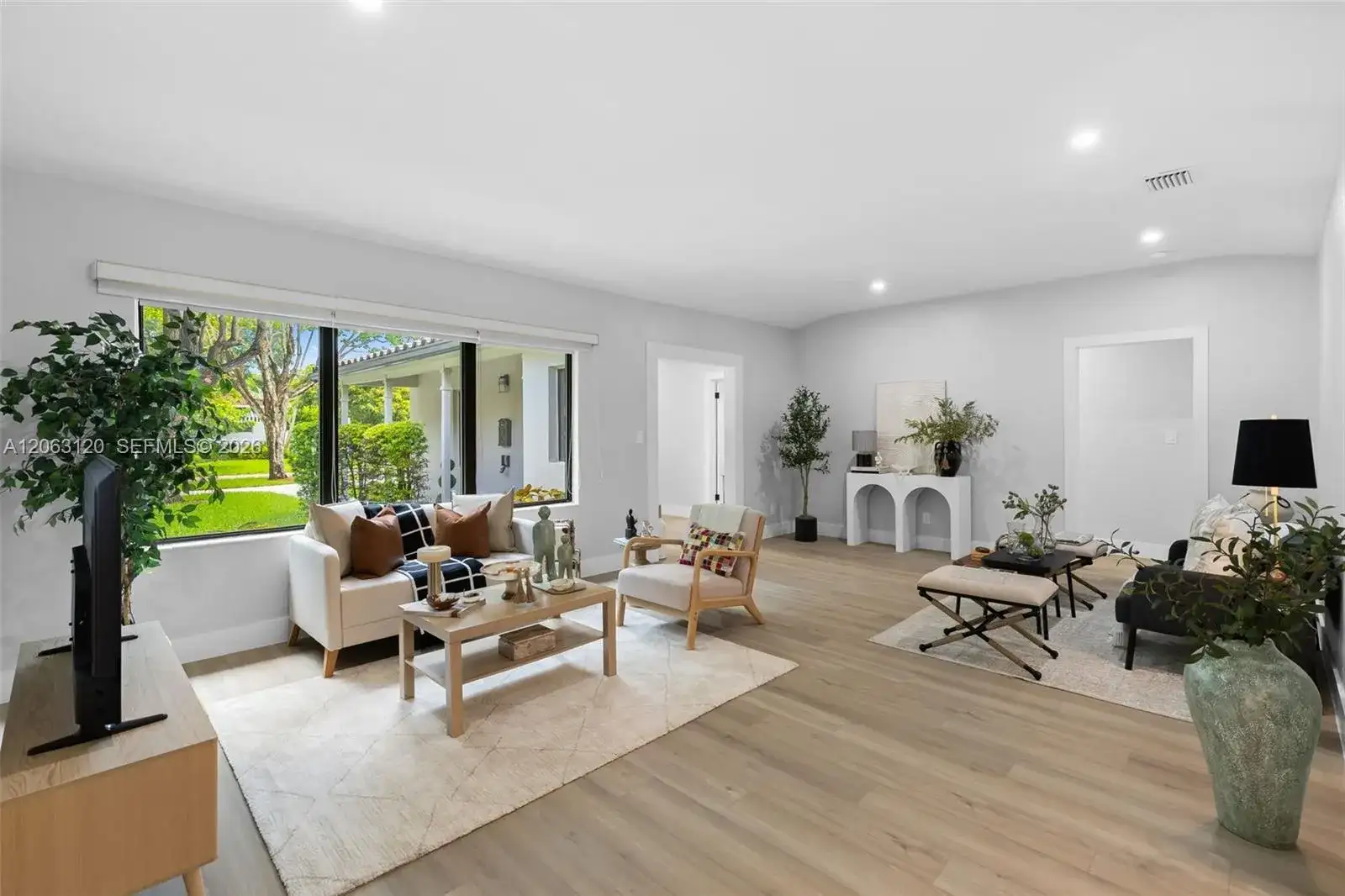 9350 NE 9th Place, Miami Shores FL 33138 photo 4