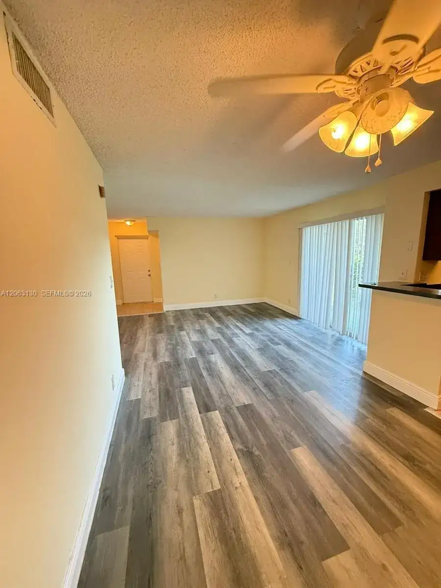 7650 Westwood Dr # 509, Tamarac FL 33321 photo 3