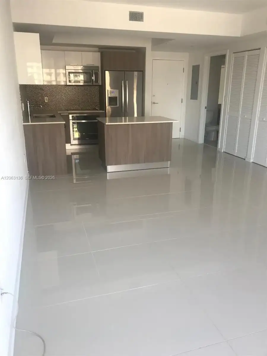 5300 Paseo Blvd # 1905, Doral FL 33166 photo 5