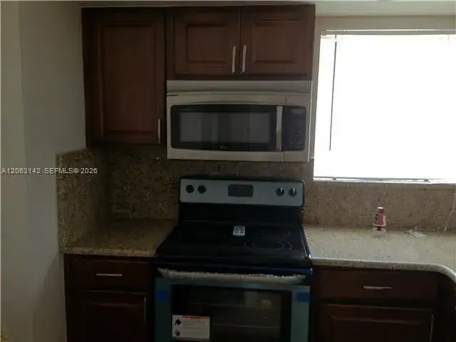 3350 N Pinewalk Dr N # 1428, Margate FL 33063 photo 2