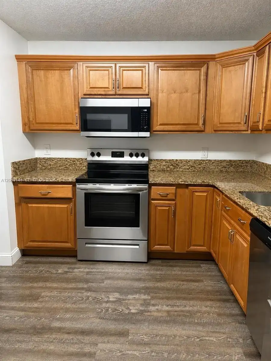 4771 Grapevine Way, Davie FL 33331 photo 3
