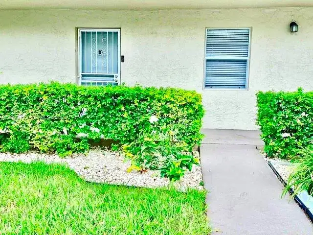 414 SE 10th St # 103, Dania Beach FL 33004 photo 3