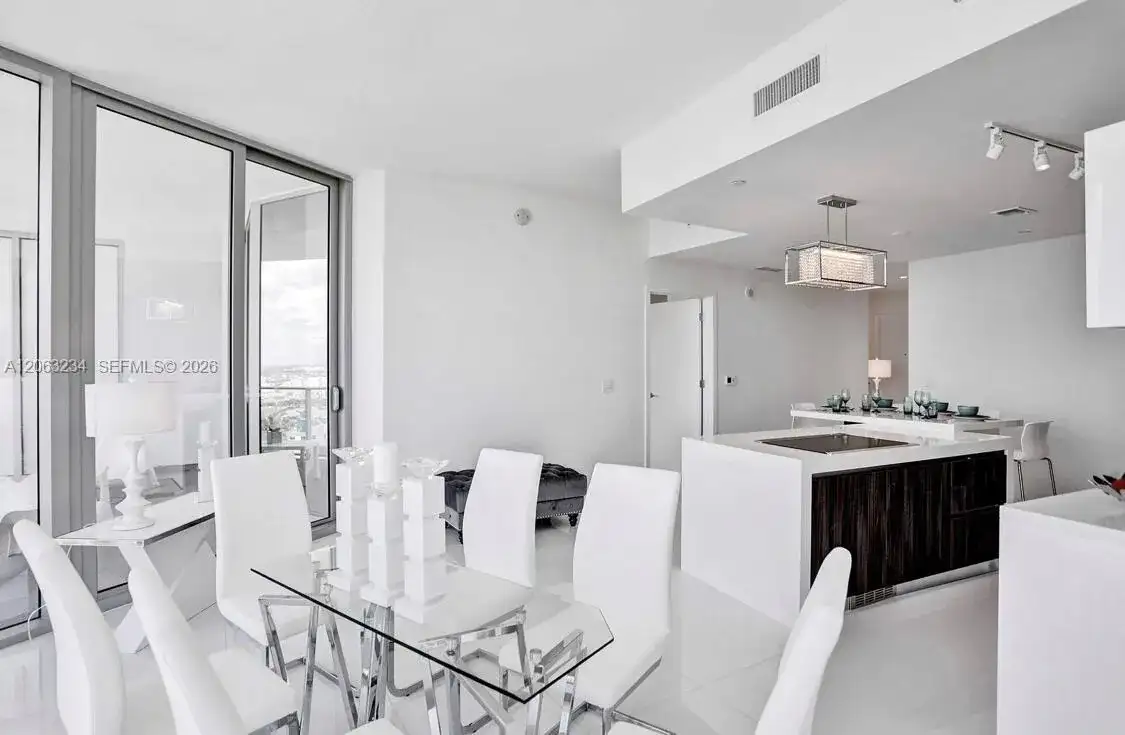 851 NE 1st Ave # 3510, Miami FL 33132 photo 4