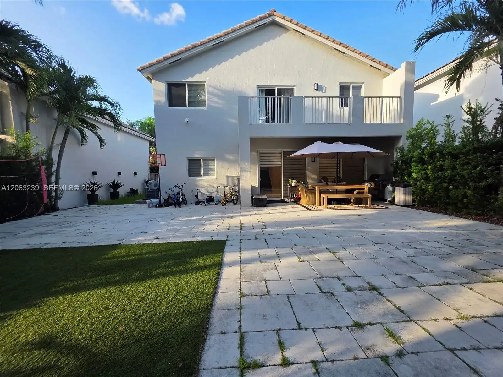 10797 NW 73rd Ter, Doral FL 33178 photo 2