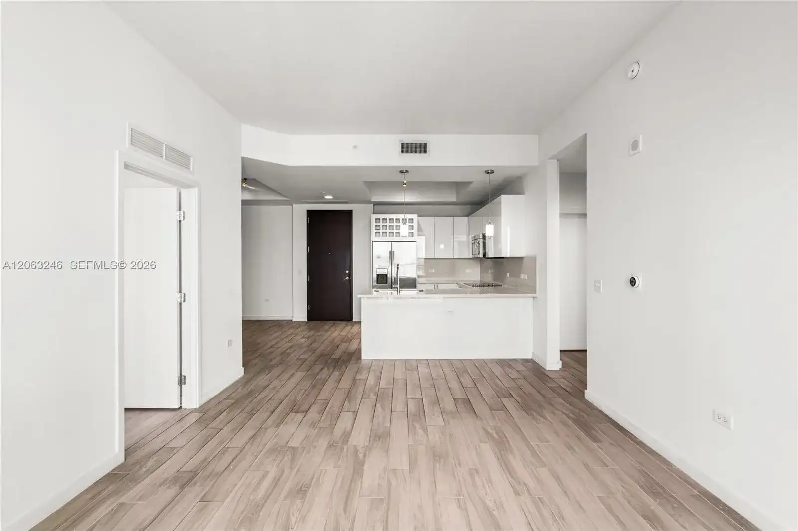 999 SW 1st Ave, Miami FL 33130 photo 2