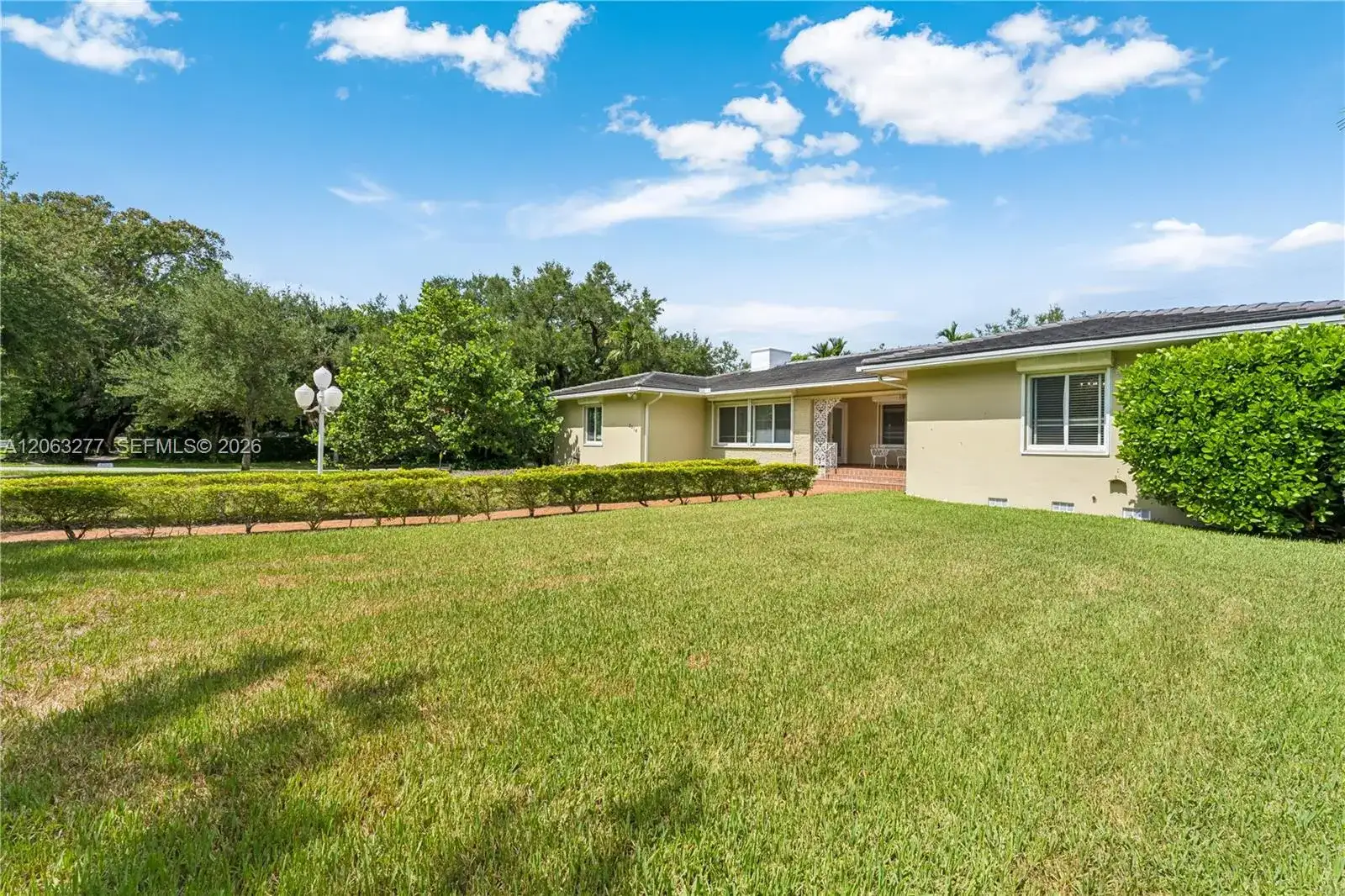 2514 E Granada Blvd, Coral Gables FL 33134 photo 2