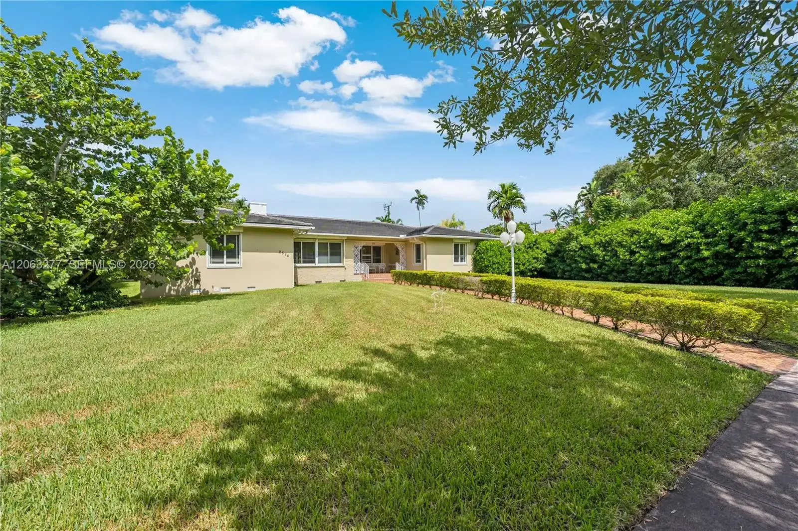 2514 E Granada Blvd, Coral Gables FL 33134 photo 3