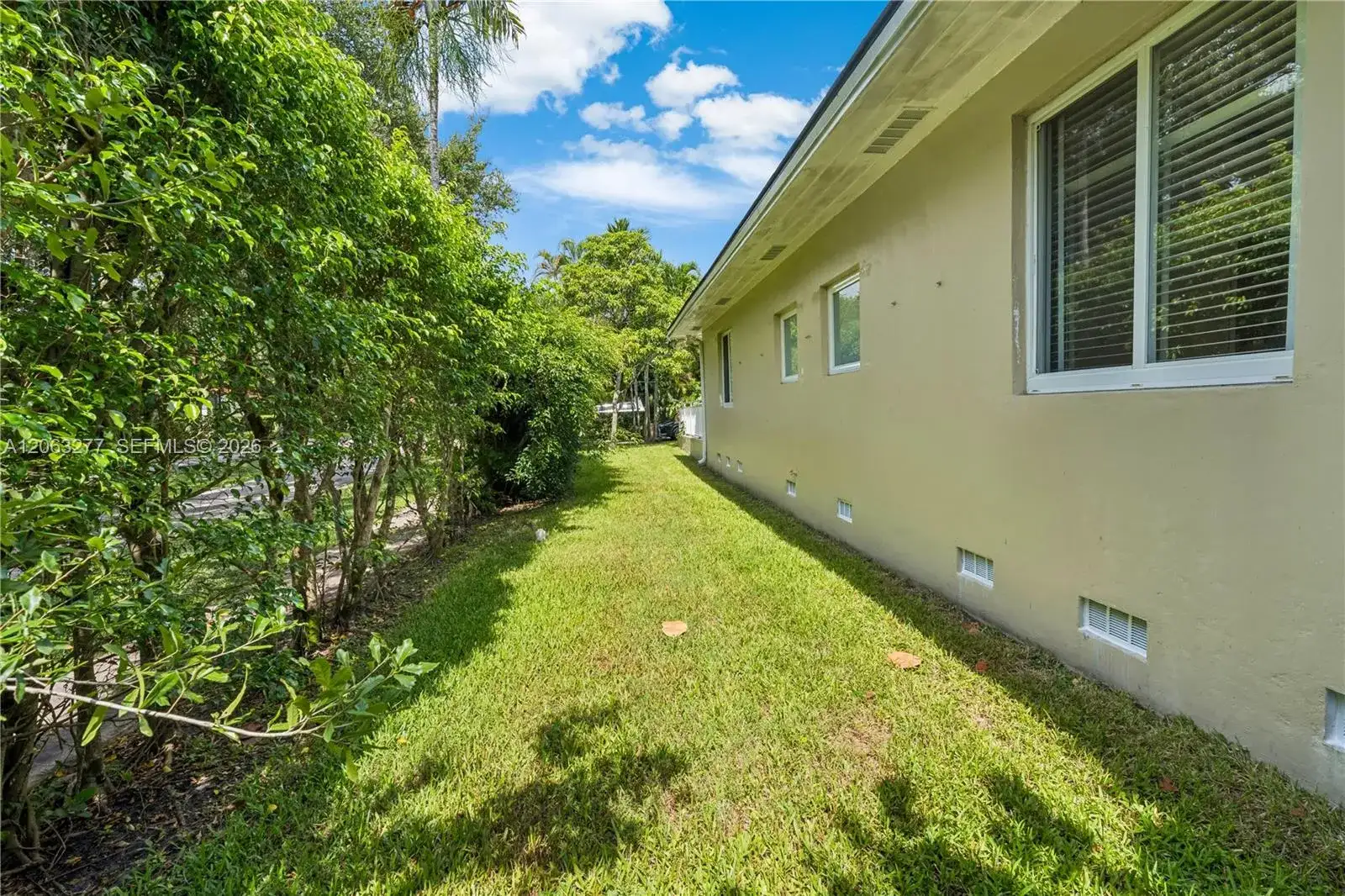 2514 E Granada Blvd, Coral Gables FL 33134 photo 4