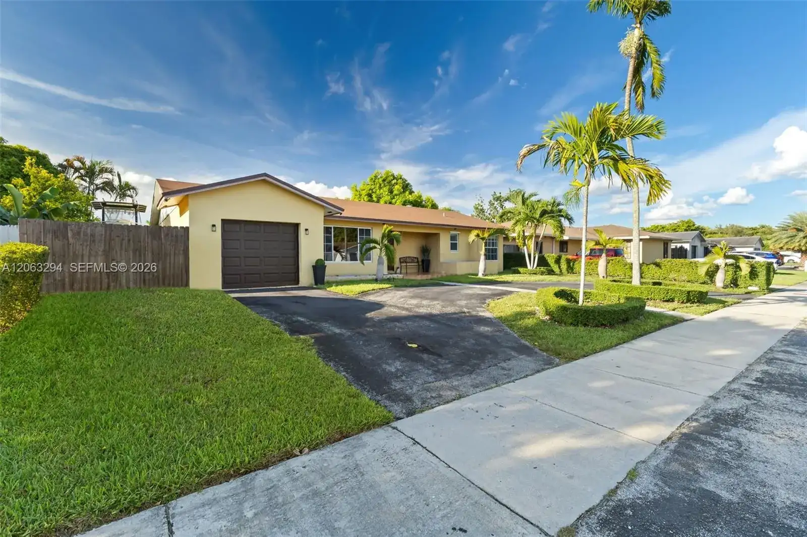 11045 SW 161st Ter, Miami FL 33157 photo 2
