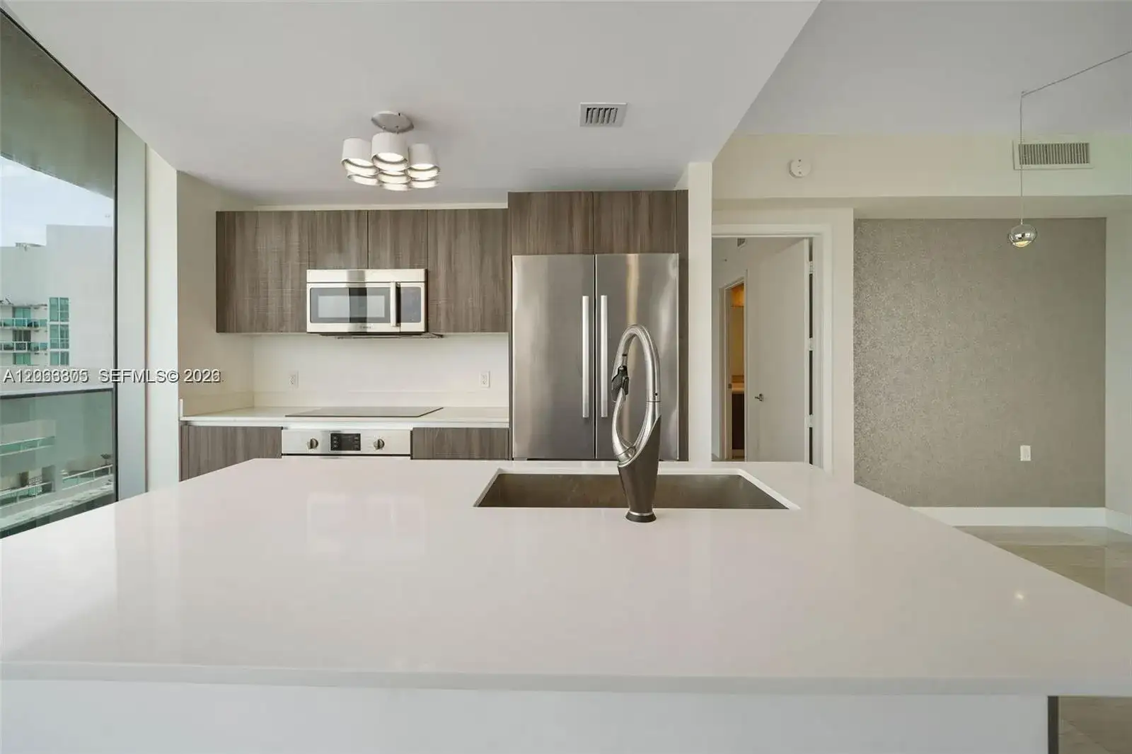 488 NE 18th St # 3701, Miami FL 33132 photo 4