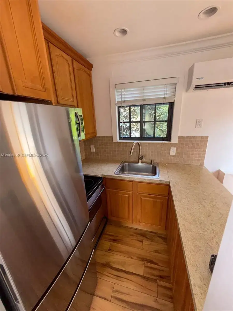 1222 Salzedo St # 4, Coral Gables FL 33134 photo 4