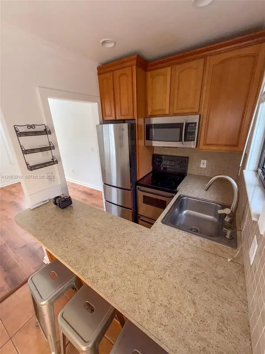 1222 Salzedo St # 4, Coral Gables FL 33134 photo 5