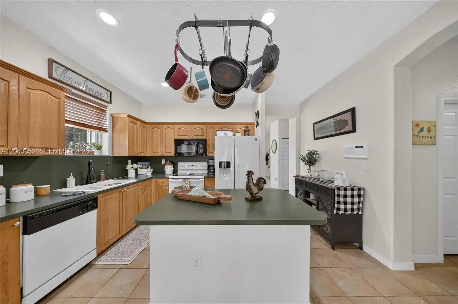 16437 SW 76th Ter, Miami FL 33193 photo 3