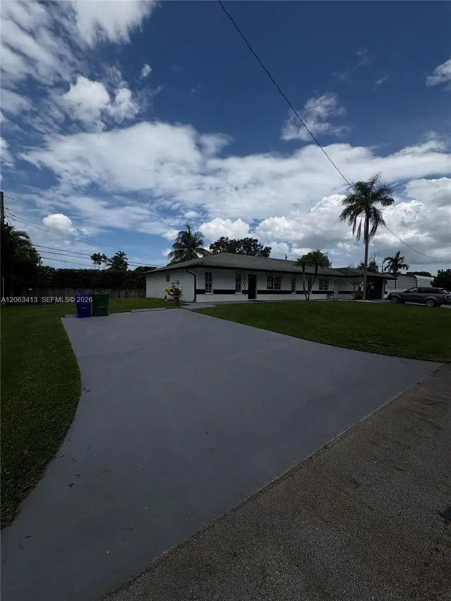 1705 SW 100th Ave # 2, Miramar FL 33025 photo 2