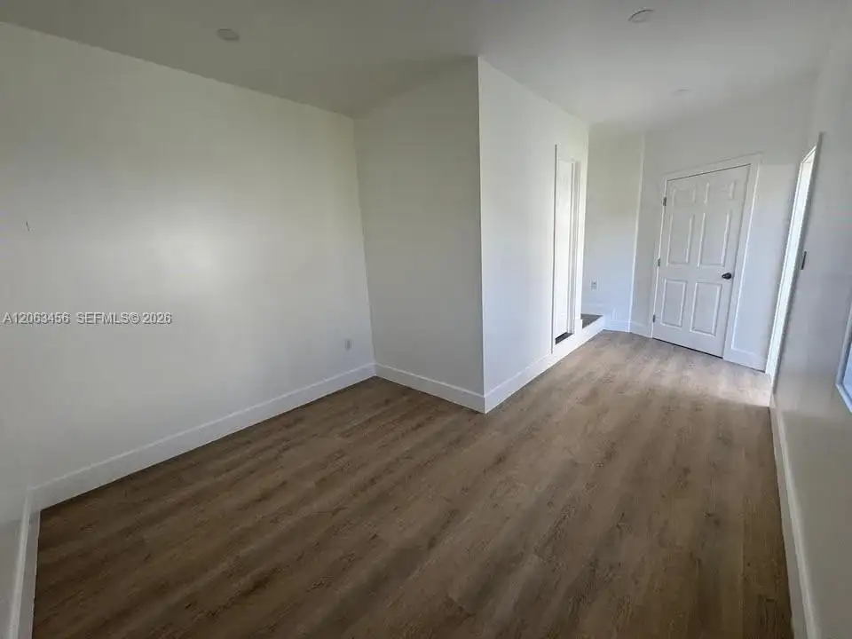 670 NE 166th St # 0, Miami FL 33162 photo 2