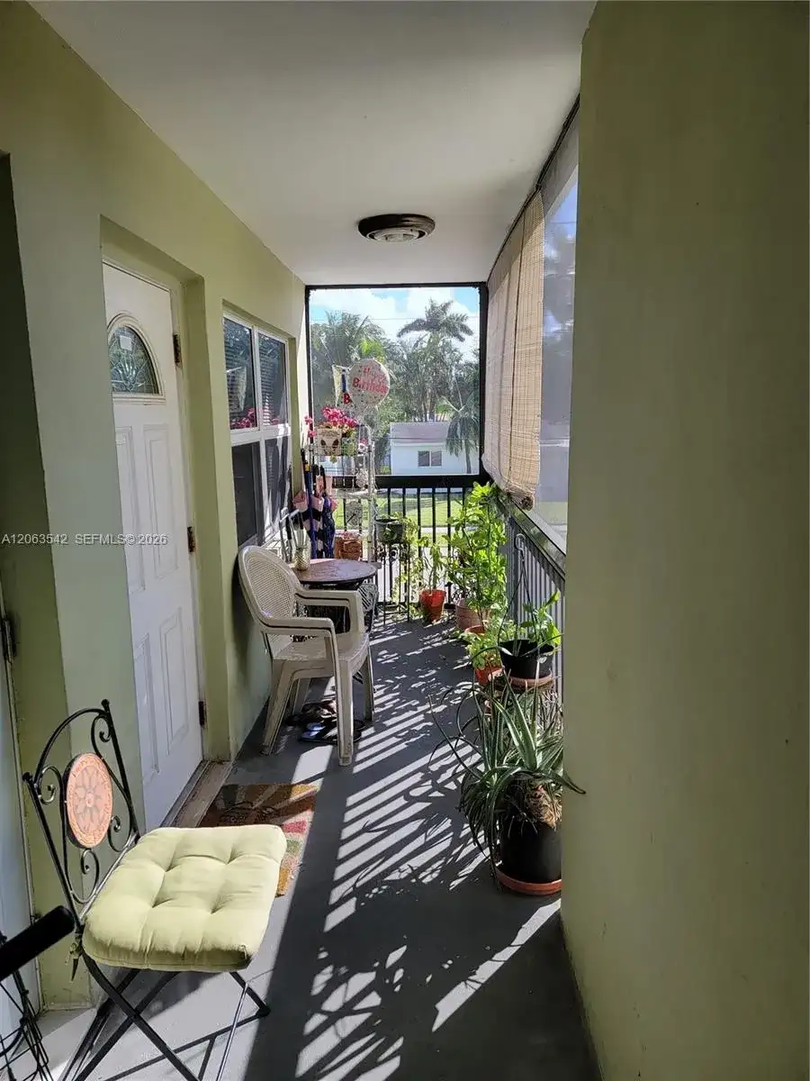 1425 Arthur St # 216B, Hollywood FL 33020 photo 4