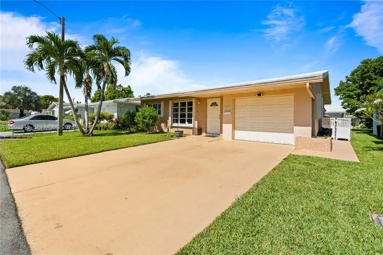 5713 NW 68th Ter, Tamarac FL 33321 photo 4
