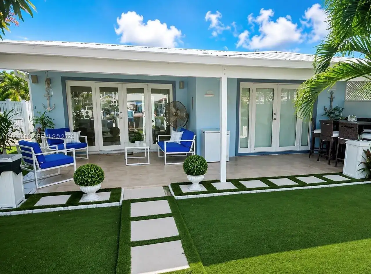 160 10th St, Key Colony FL 33051 photo 3