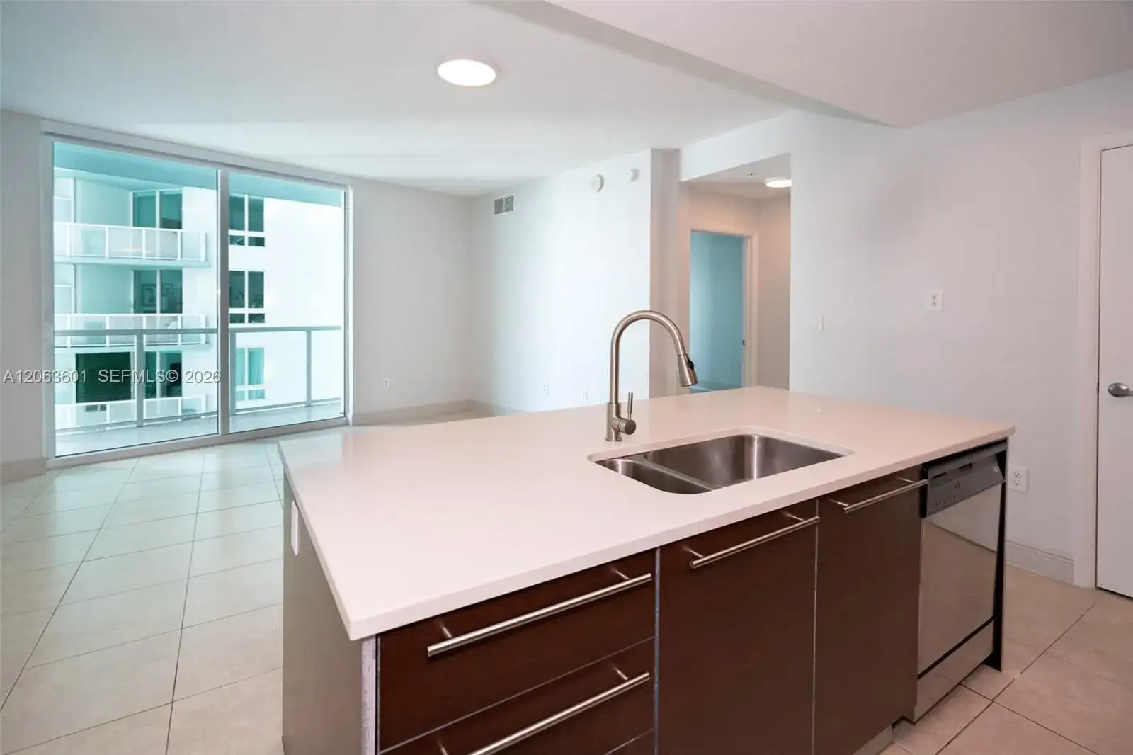 1900 N Bayshore Dr # 3917, Miami FL 33132 photo 2