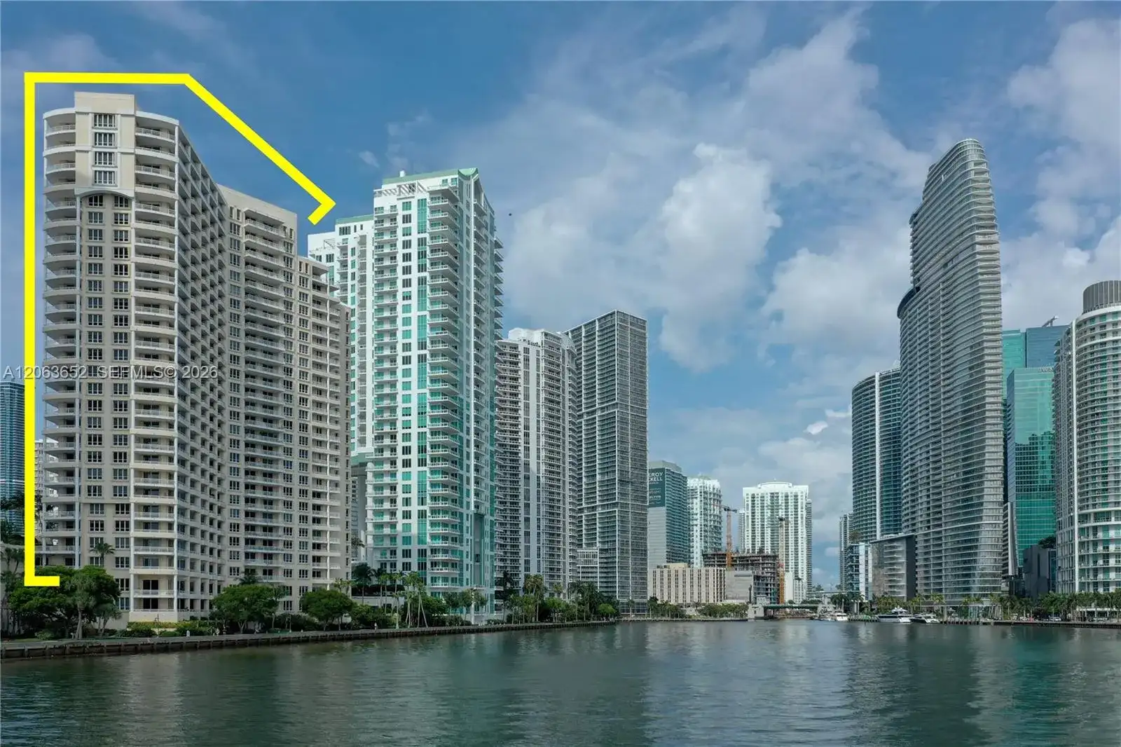 888 Brickell Key Dr # 512, Miami FL 33131 photo 2