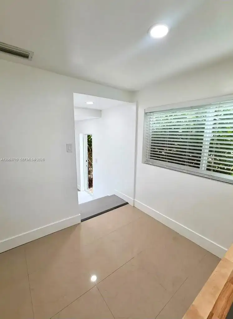 117 NE 115th St # 1, Miami FL 33161 photo 3