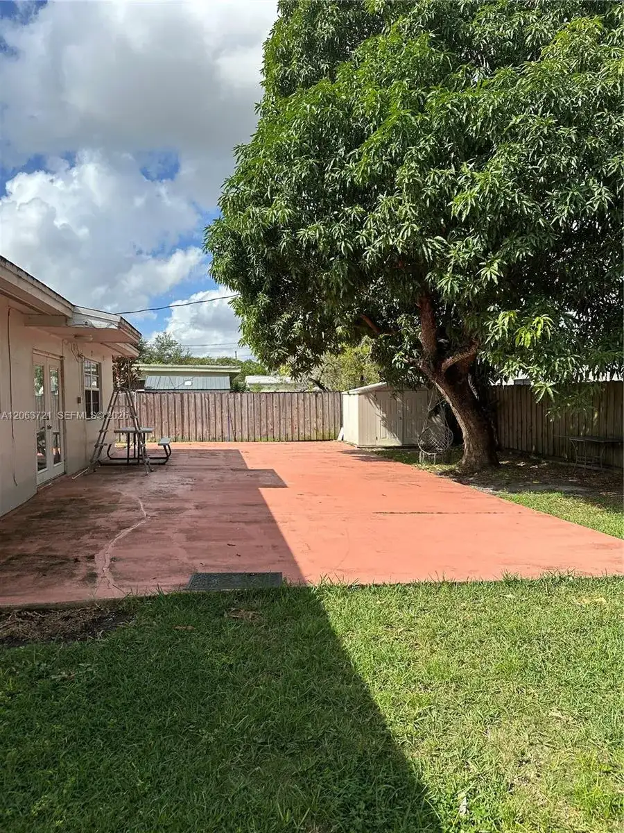 10321 SW 51st St, Miami FL 33165 photo 5