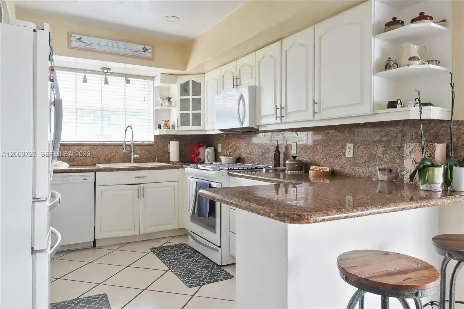 8121 SW 204th St, Cutler Bay FL 33189 photo 4