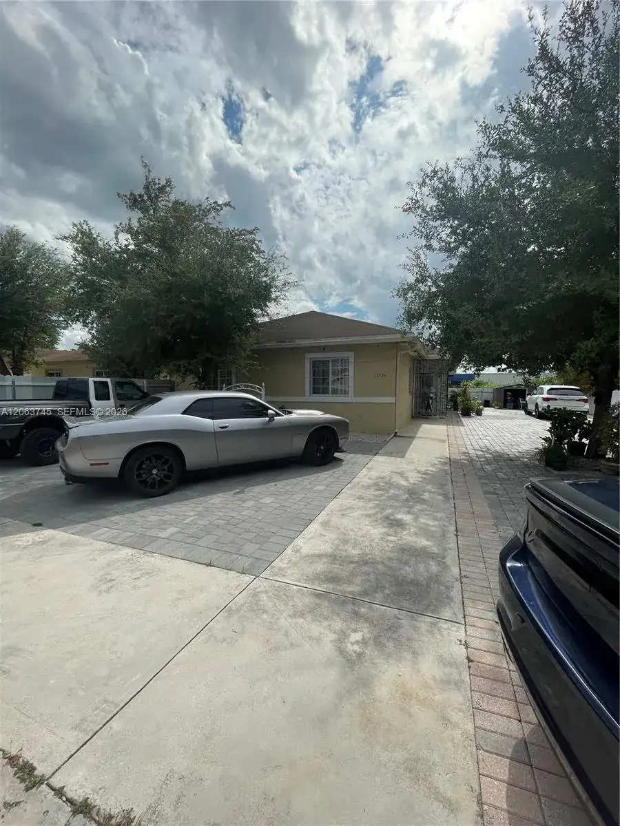 20764 NW 31st Ave, Miami Gardens FL 33056 photo 4