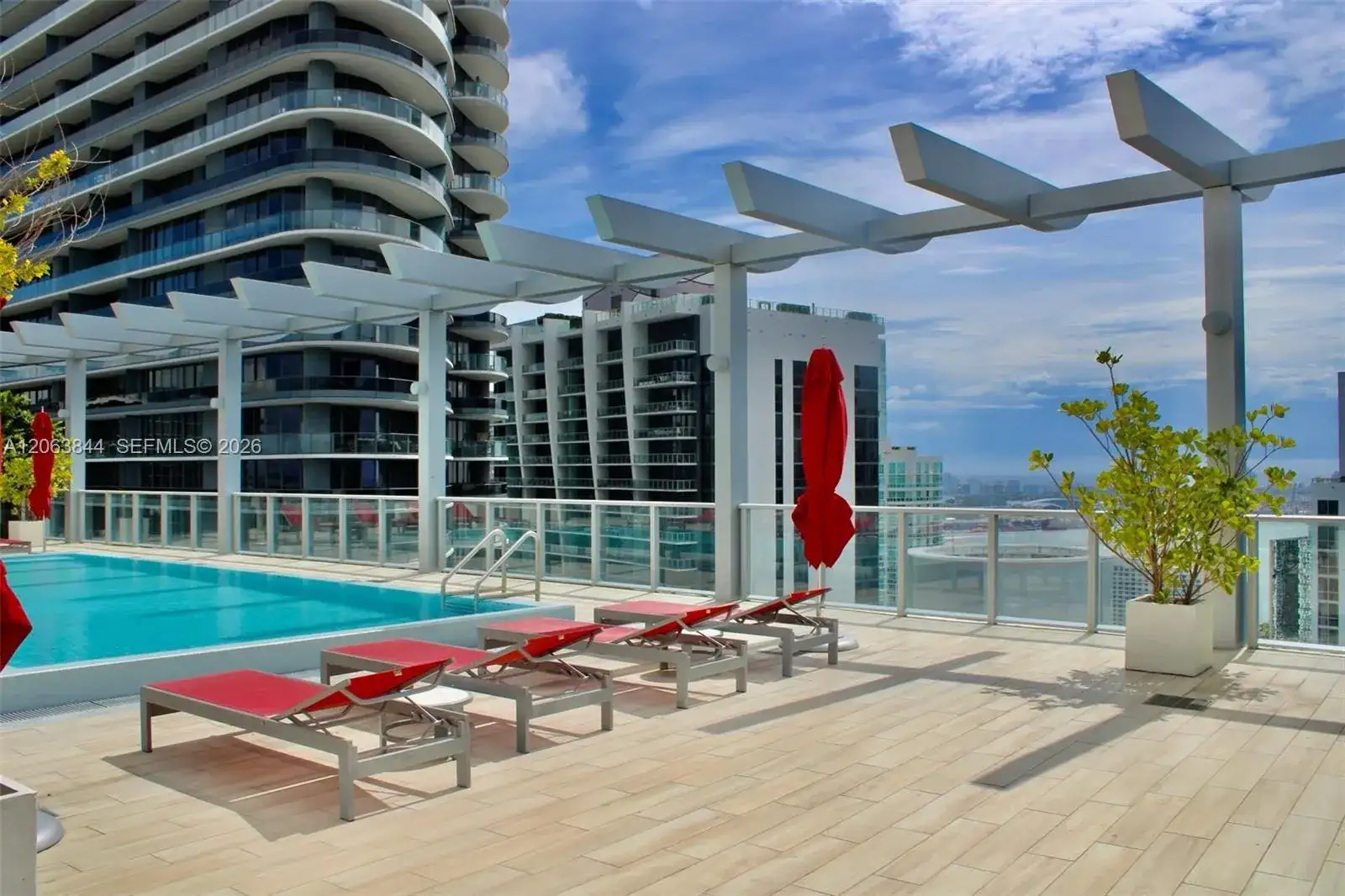 1100 S Miami Ave # 4004, Miami FL 33130 photo 2