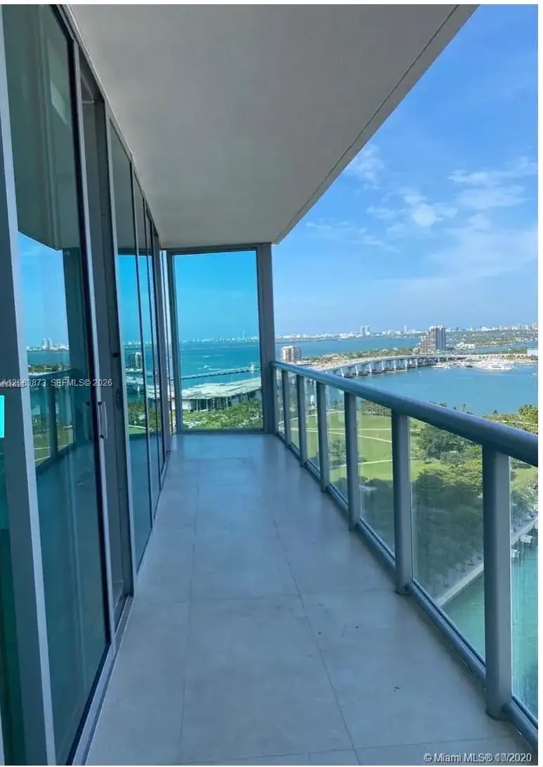 888 Biscayne Blvd # 4009, Miami FL 33132 photo 5