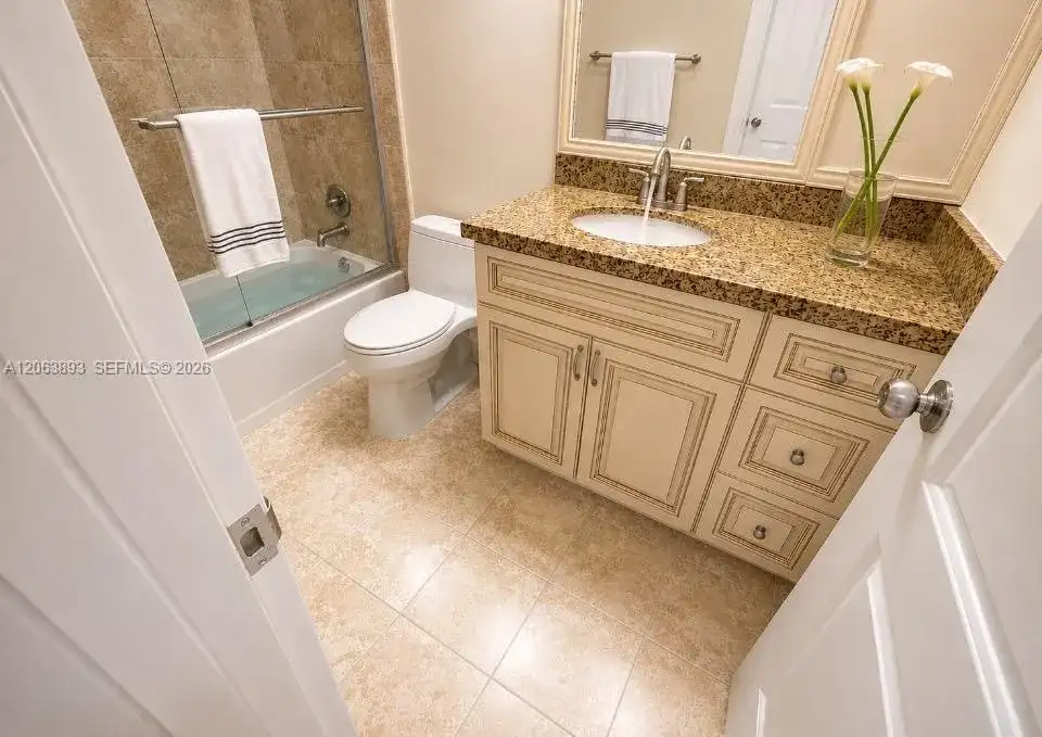2030 S Ocean Dr # 521, Hallandale Beach FL 33009 photo 4