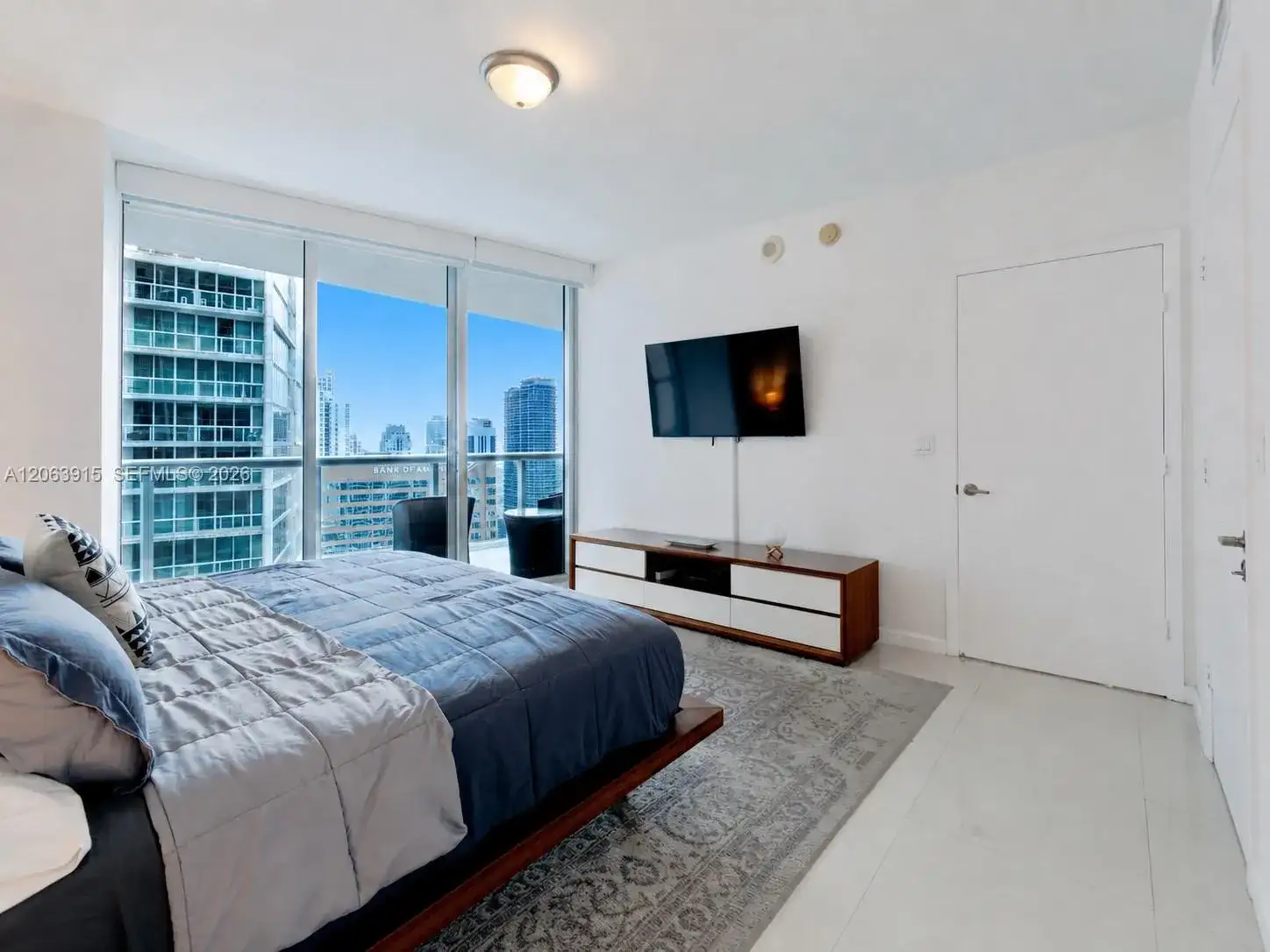 475 Brickell Ave # 4511, Miami FL 33131 photo 3