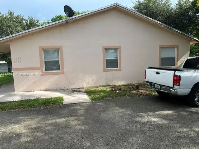6142 Arthur St # 6142, Hollywood FL 33024 photo 4