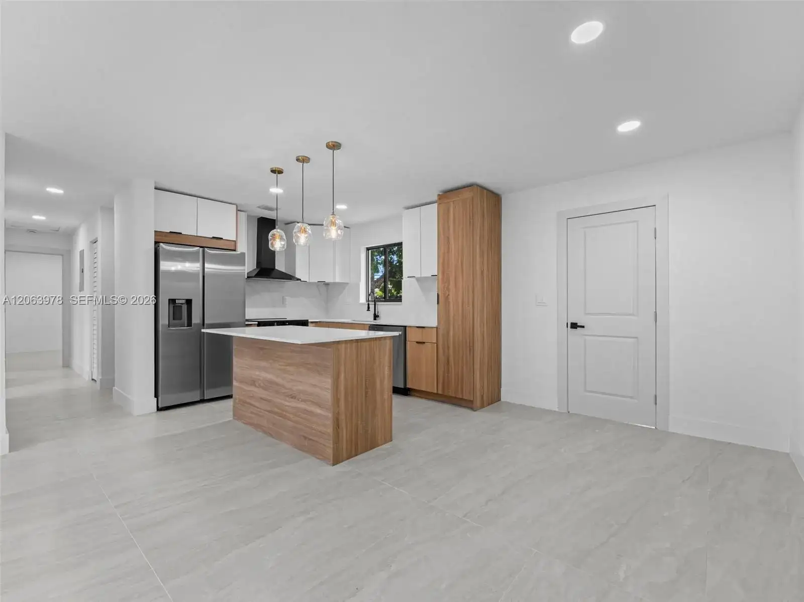 1055 Wyoming Ave, Fort Lauderdale FL 33312 photo 4