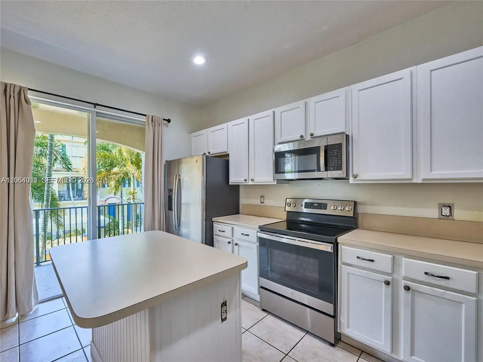 3182 N Greenleaf Cir, Boynton Beach FL 33426 photo 4