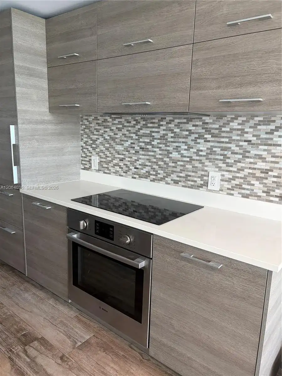 650 NE 32nd St # 802, Miami FL 33137 photo 5