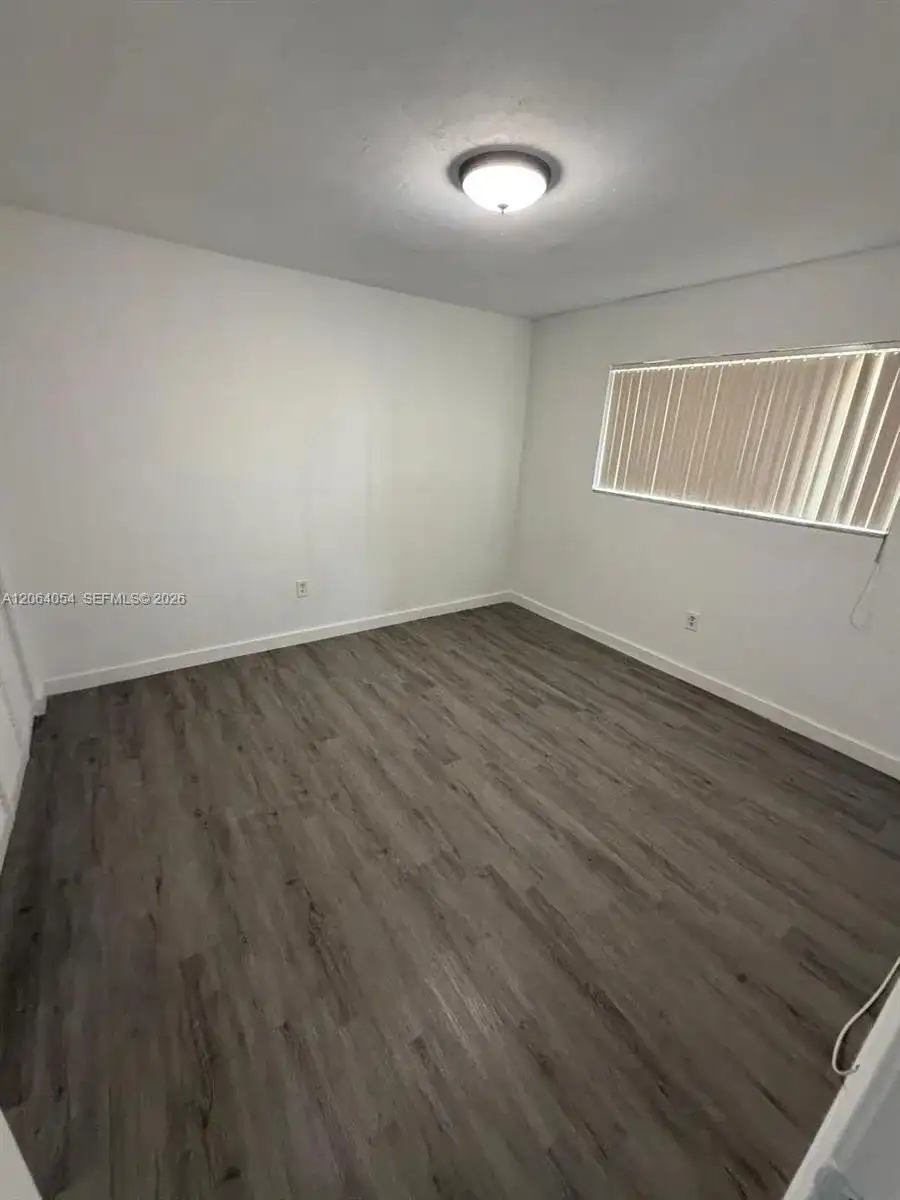 1501 W 42nd St # 102, Hialeah FL 33012 photo 2