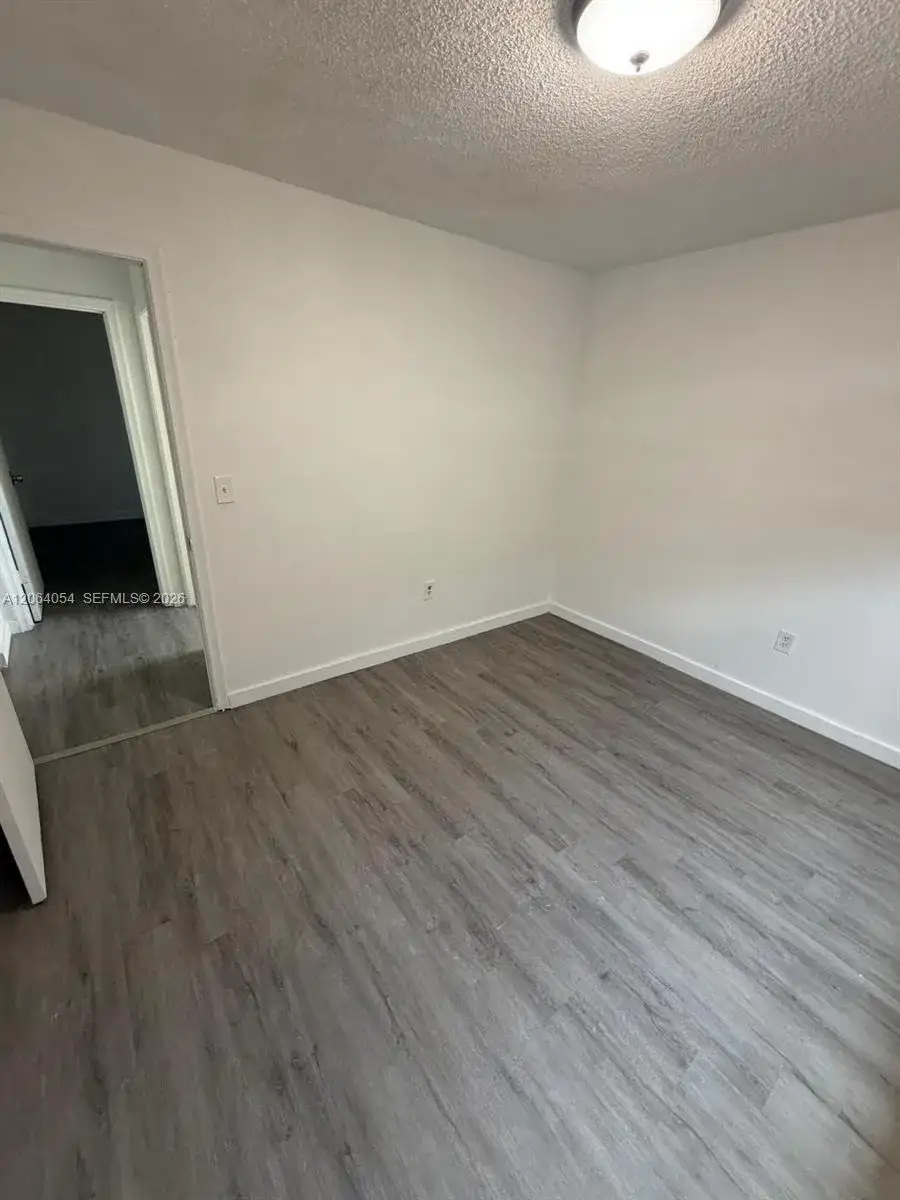 1501 W 42nd St # 102, Hialeah FL 33012 photo 5