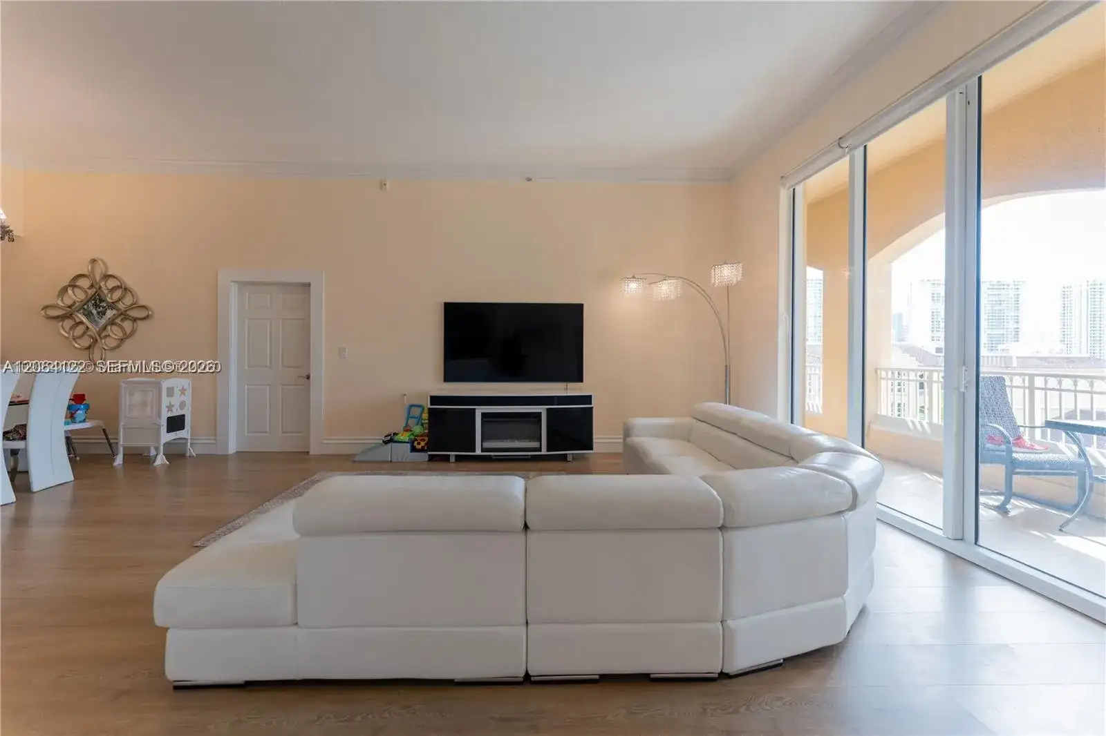 3001 NE 185th St # 710, Aventura FL 33180 photo 2