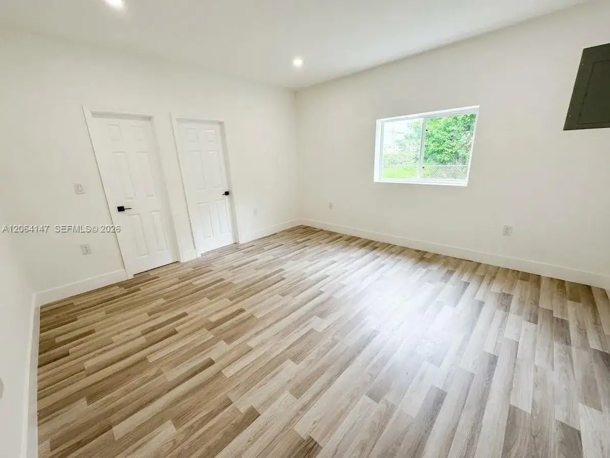 10860 SW 217th Ter, Miami FL 33170 photo 5
