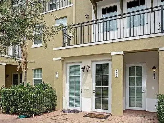 837 SW 147th Ave # 1410, Pembroke Pines FL 33027 photo 2