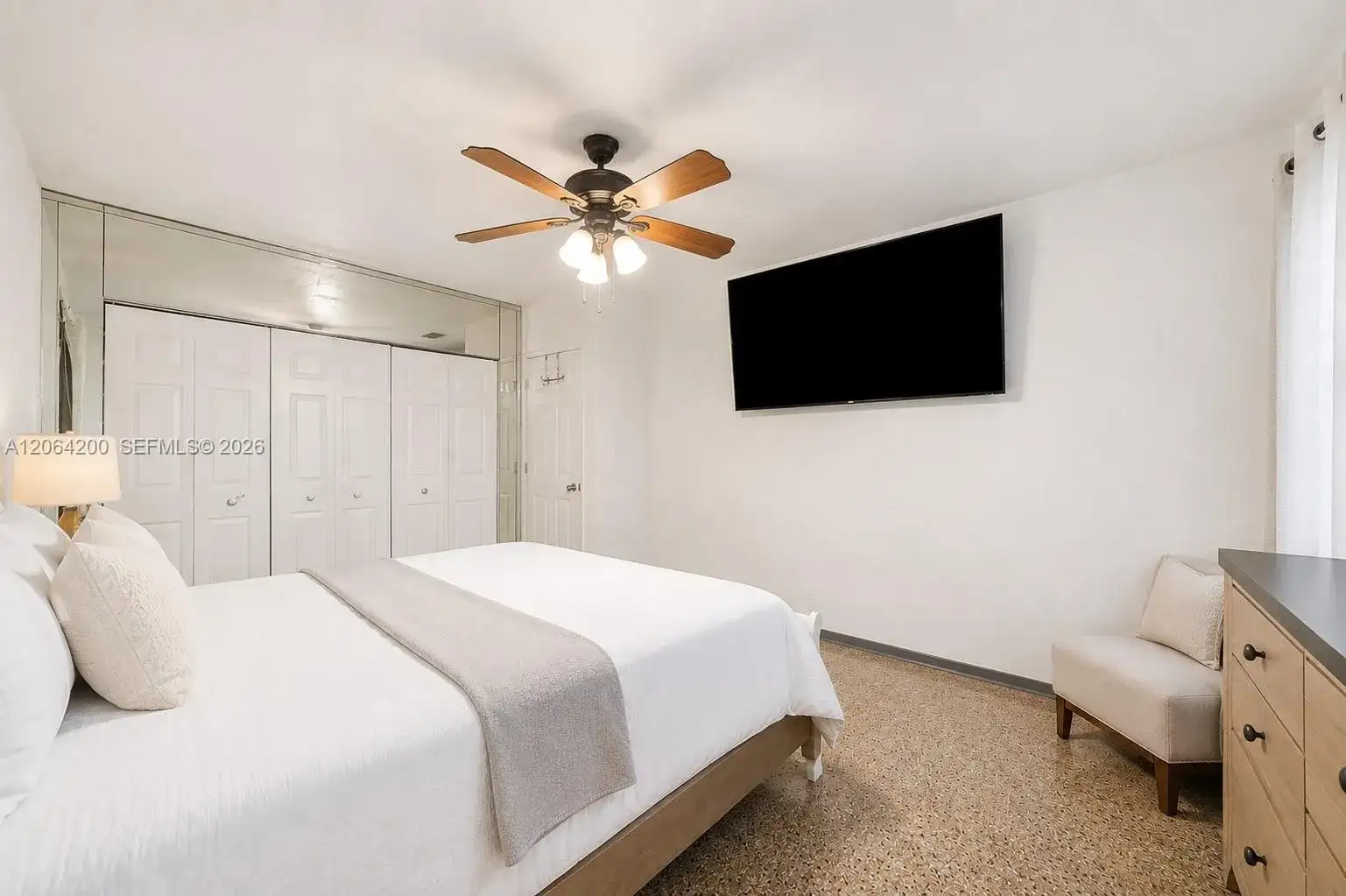 291 W 47th St, Hialeah FL 33012 photo 4