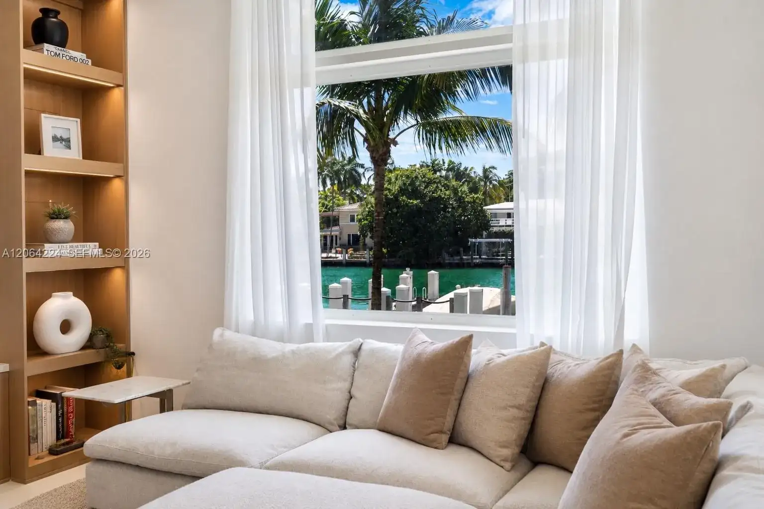 6203 Laguna Path N, Miami Beach FL 33141 photo 4